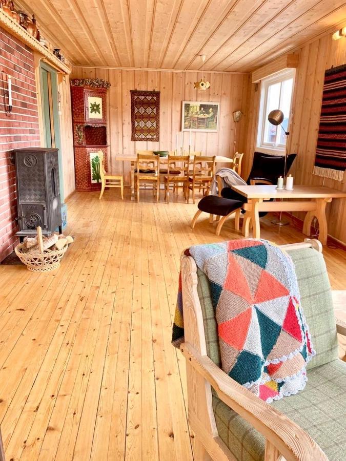 Stort Og Autentisk Hus I Skjak - Kort Vei Til Lom! Экстерьер фото
